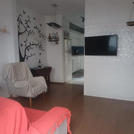 Casa Inteira Proxima Ao Maracana E Ao Metro Saens Pena